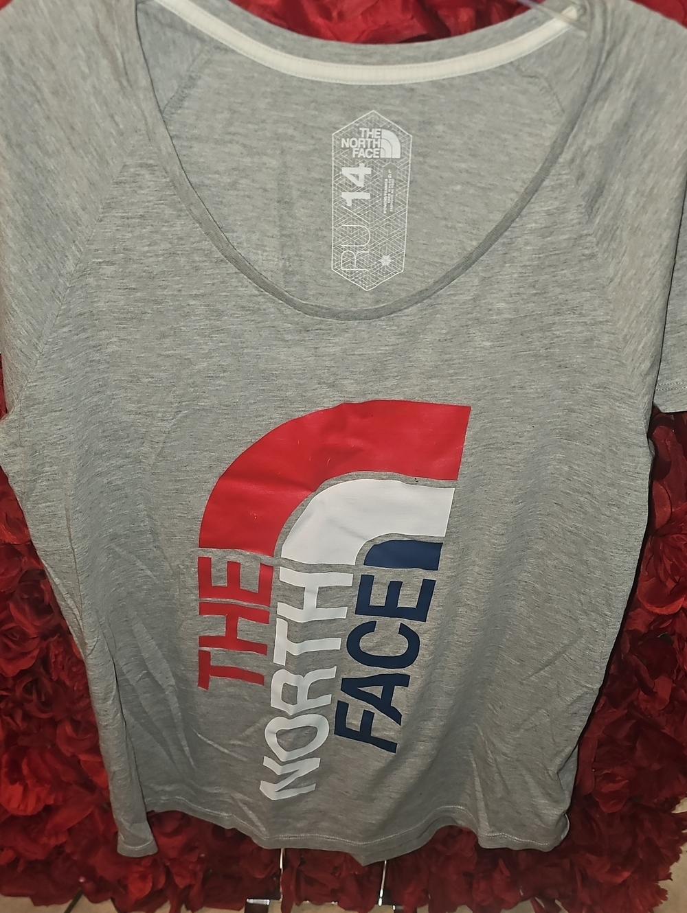 Northface Women's Scoop Neck Tshirt With Logo Size Large (14)